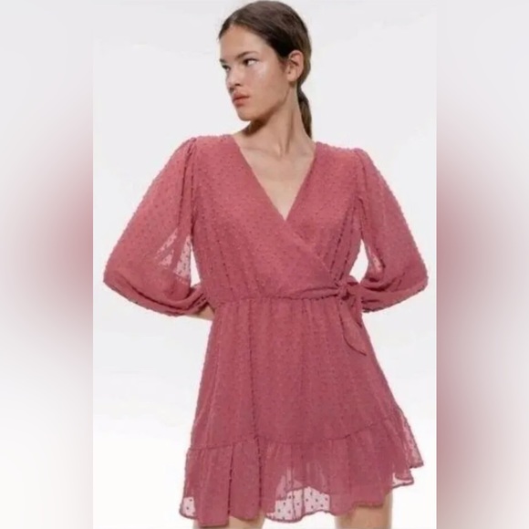 Zara Rose Pink Swiss Dot V-Neck Long Sleeve Wrap Romper Mini Dress Size XS - Picture 1 of 11